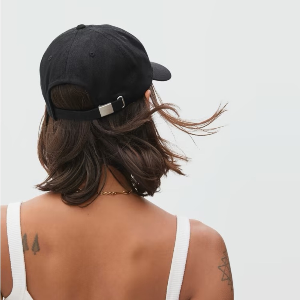 everlane black baseball cap
